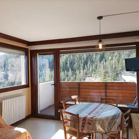 Chaleureux Pour 6 Personnes Proche Des Pistes - Fr-1-165a-74 דירה *