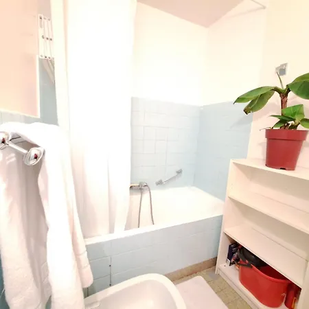 Chaleureux Pour 6 Personnes Proche Des Pistes - Fr-1-165a-74 דירה